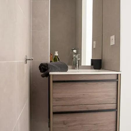 Apartment T4 Moderne A 2 Min De La *